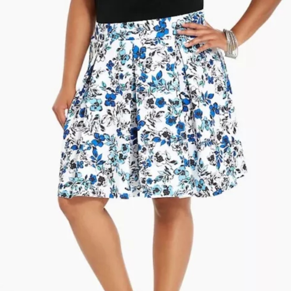 🌷TORRID  Floral Scuba Skater Skirt Plus Size 1🌷